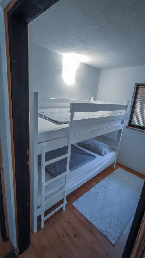 Holiday Home Emir Racic Buitenkant foto