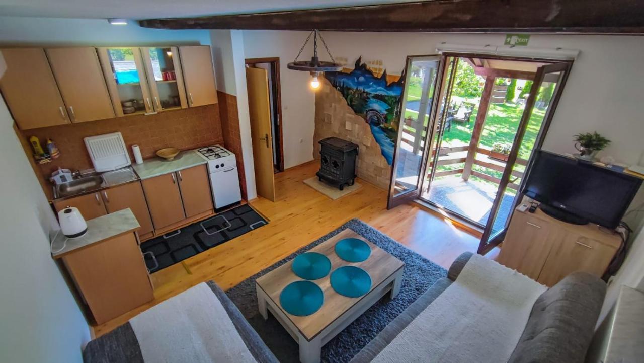 Holiday Home Emir Racic Buitenkant foto