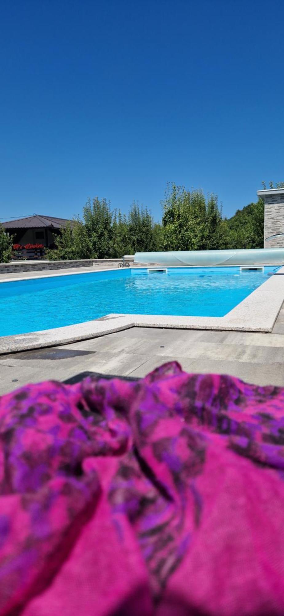 Holiday Home Emir Racic Buitenkant foto