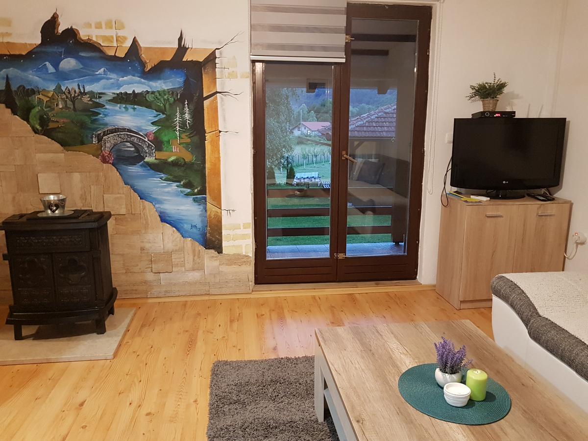 Holiday Home Emir Racic Buitenkant foto