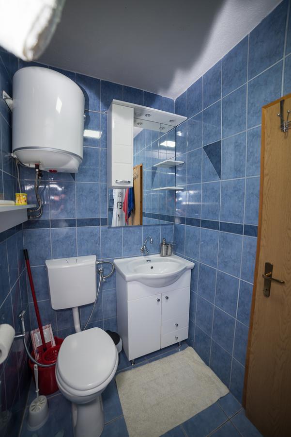 Holiday Home Emir Racic Buitenkant foto